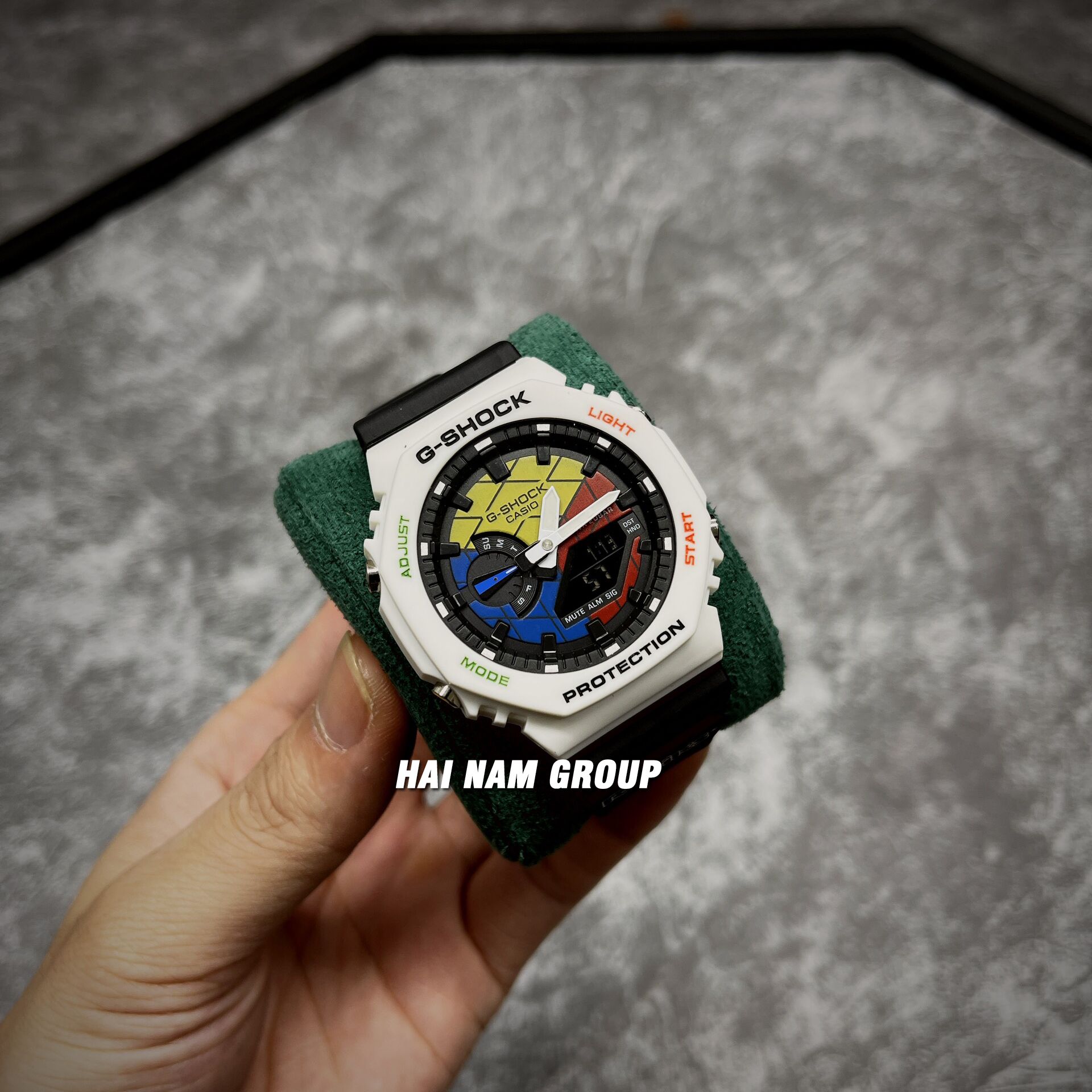 Đồng hồ nam nữ G-SHOCK GAE-2100RC-1A Rubik Trắng 3