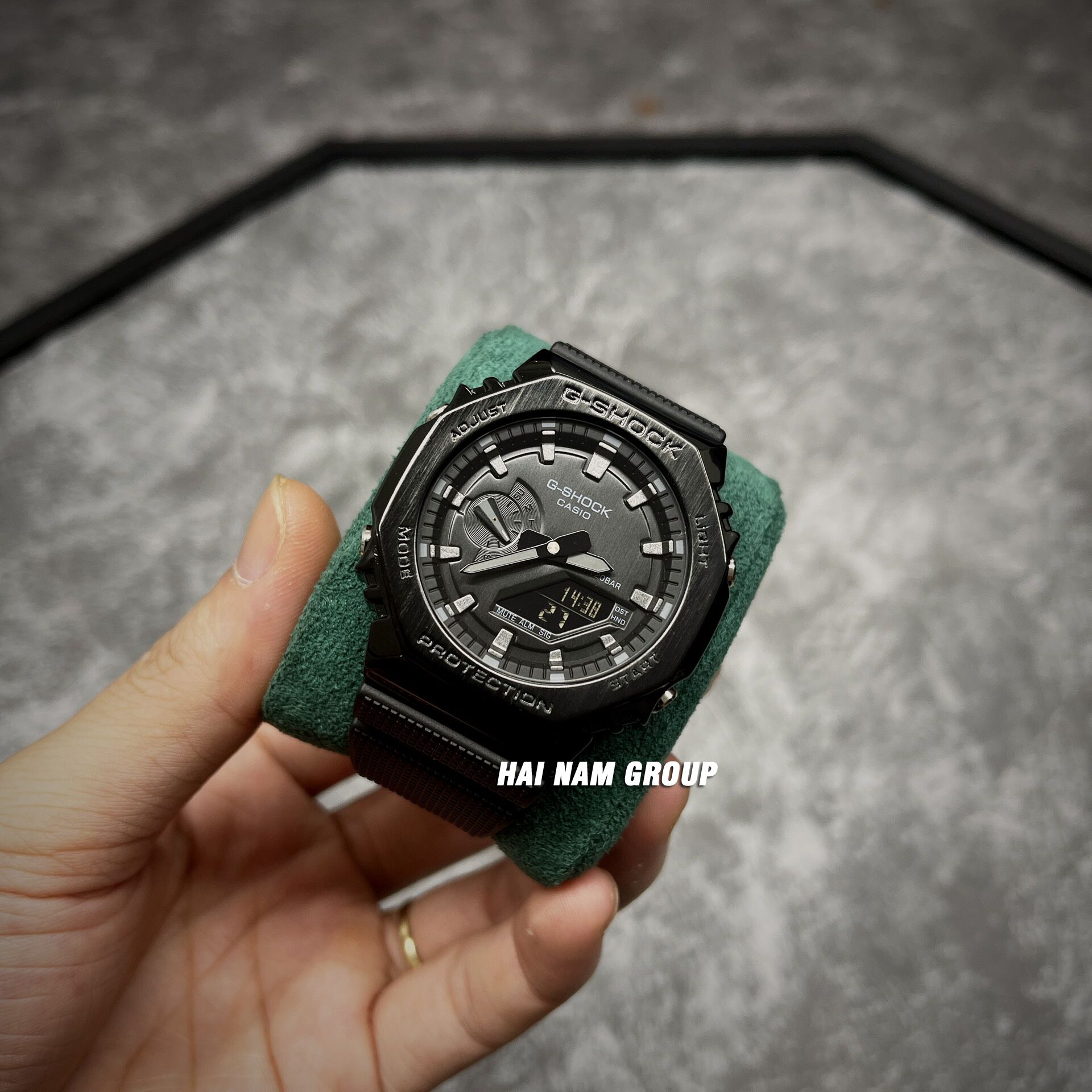 Đồng hồ nam nữ G-SHOCK GM-2100BB-1A Full Đen 2