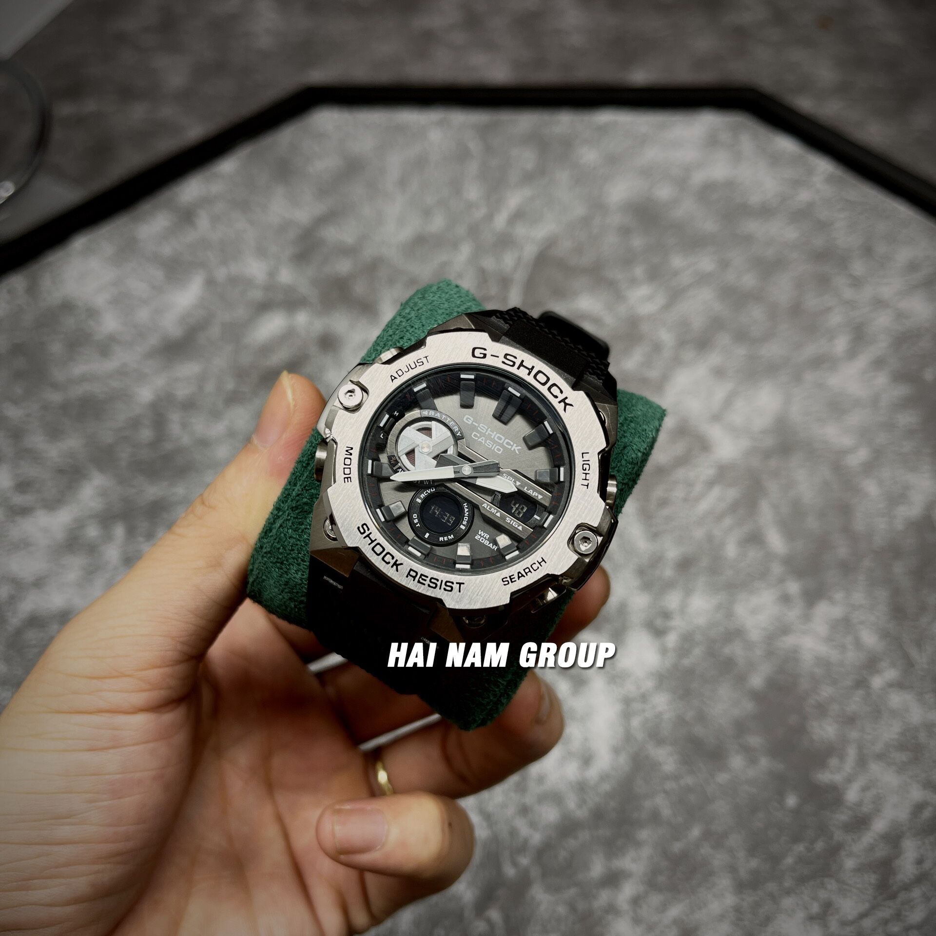 Đồng hồ nam G-SHOCK GST-B400-1A Đen Bạc 2